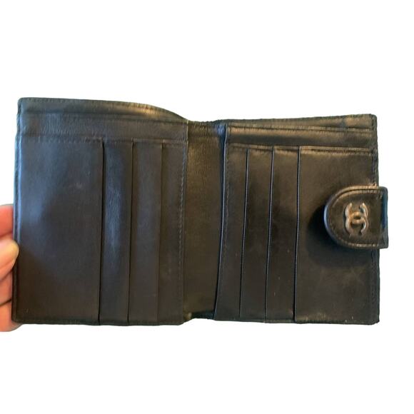 Chanel Vintage Black Leather Folding Wallet - Picture 4 of 8